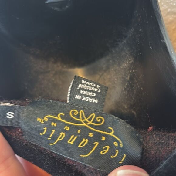 Icelandic design women’s small boiled wool cardigan sweater embroidered - Picture 5 of 6